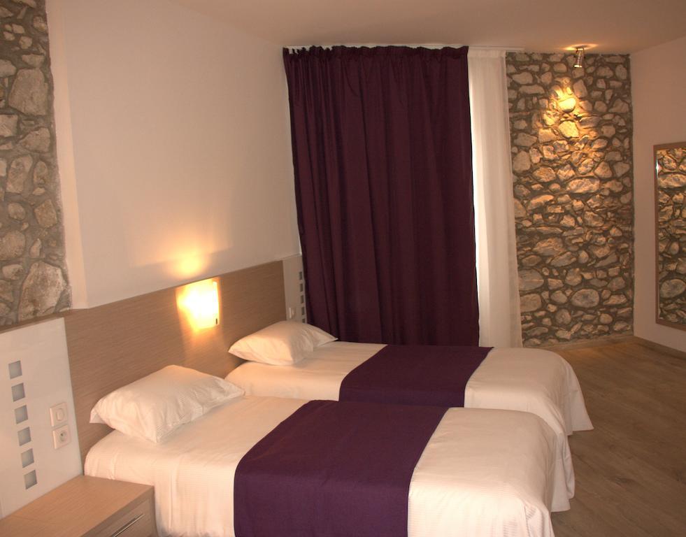 Hotel Terranostra Tarascon-sur-Ariège Rum bild