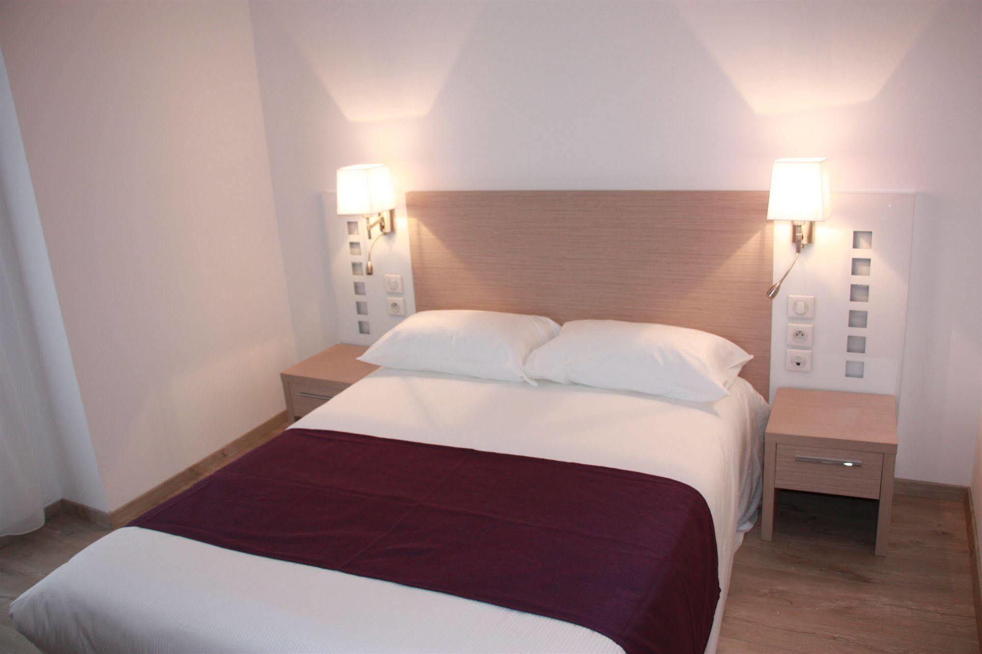 Hotel Terranostra Tarascon-sur-Ariège Exteriör bild